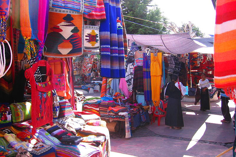 800px Otavalo market