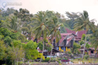 tradycyjne domy Bataków - mieszkańców wyspy