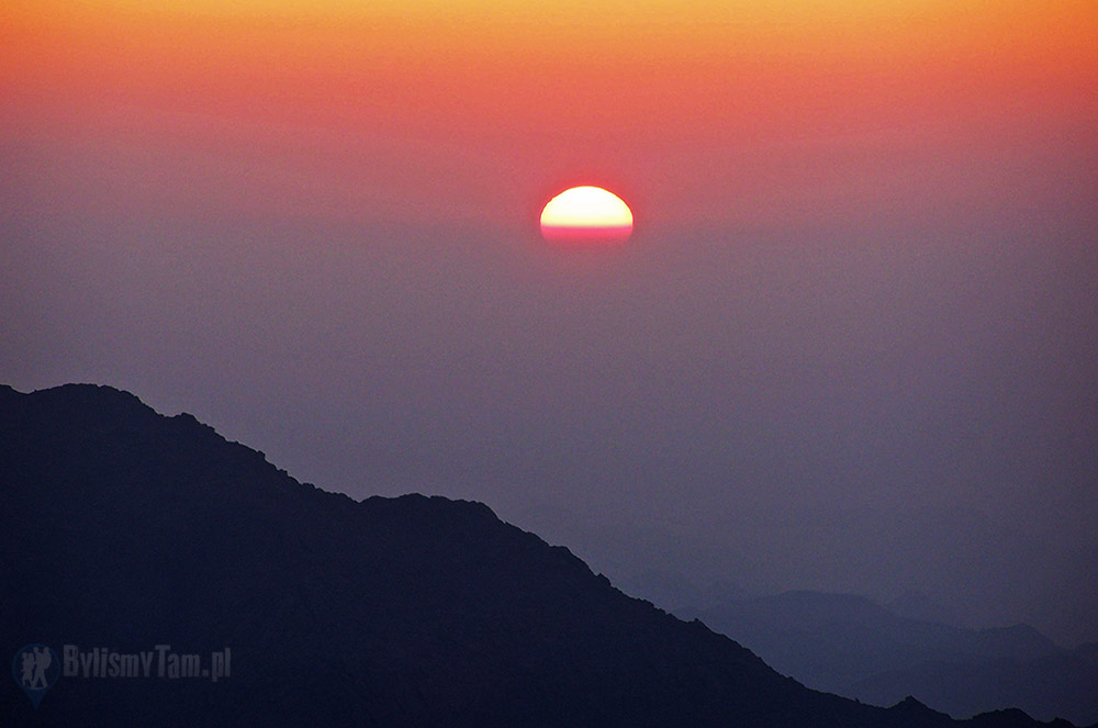 Półwysep Synaj - wschód słońca na Górze Mojżesza