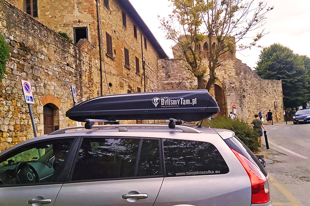 San Gimignano i nasz samochód