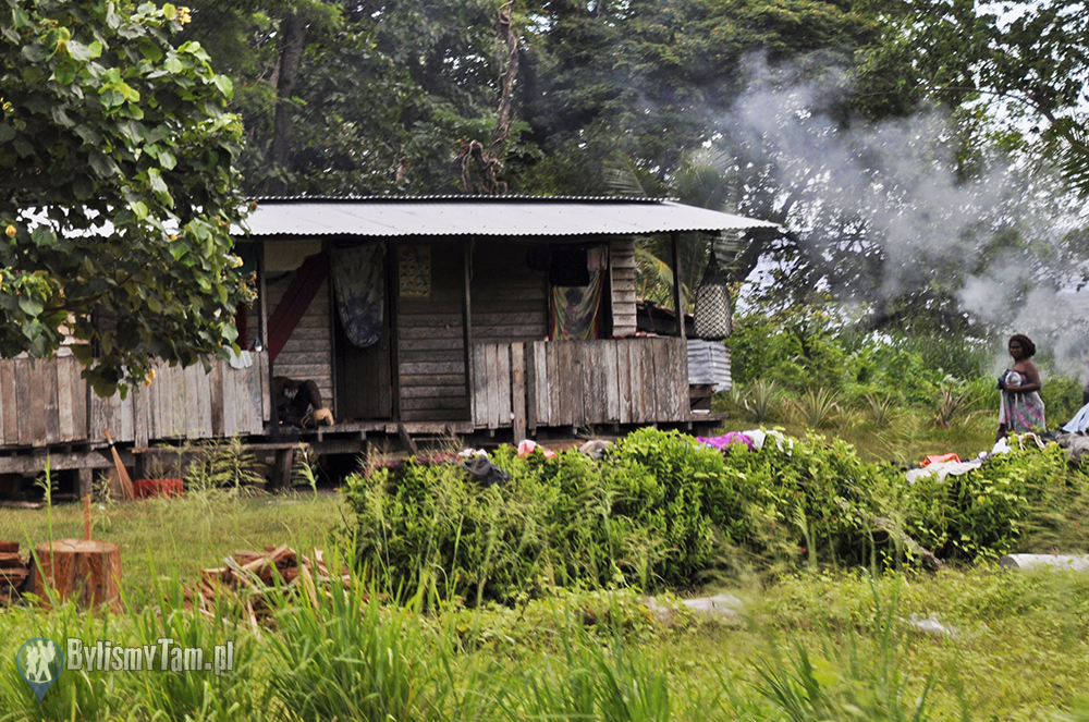 Tytpowy dom na Wyspach Salomona