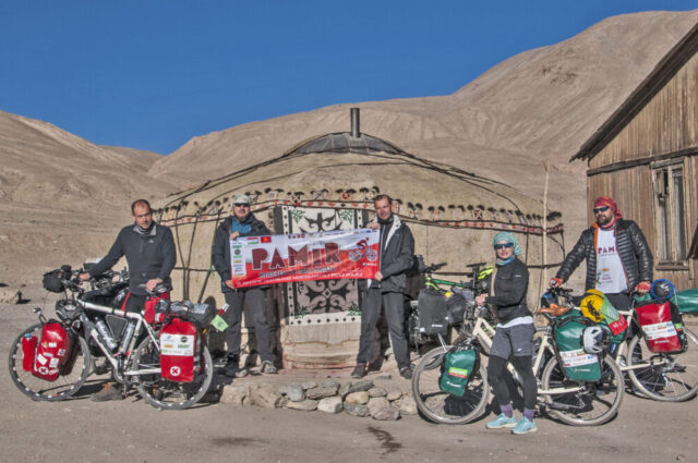 Jurta na bezkresach Pamiru