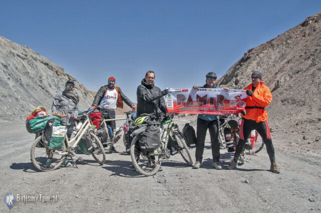 Pamir -na przełęczy Ak-Bajtal (4655 m n.p.m.)
