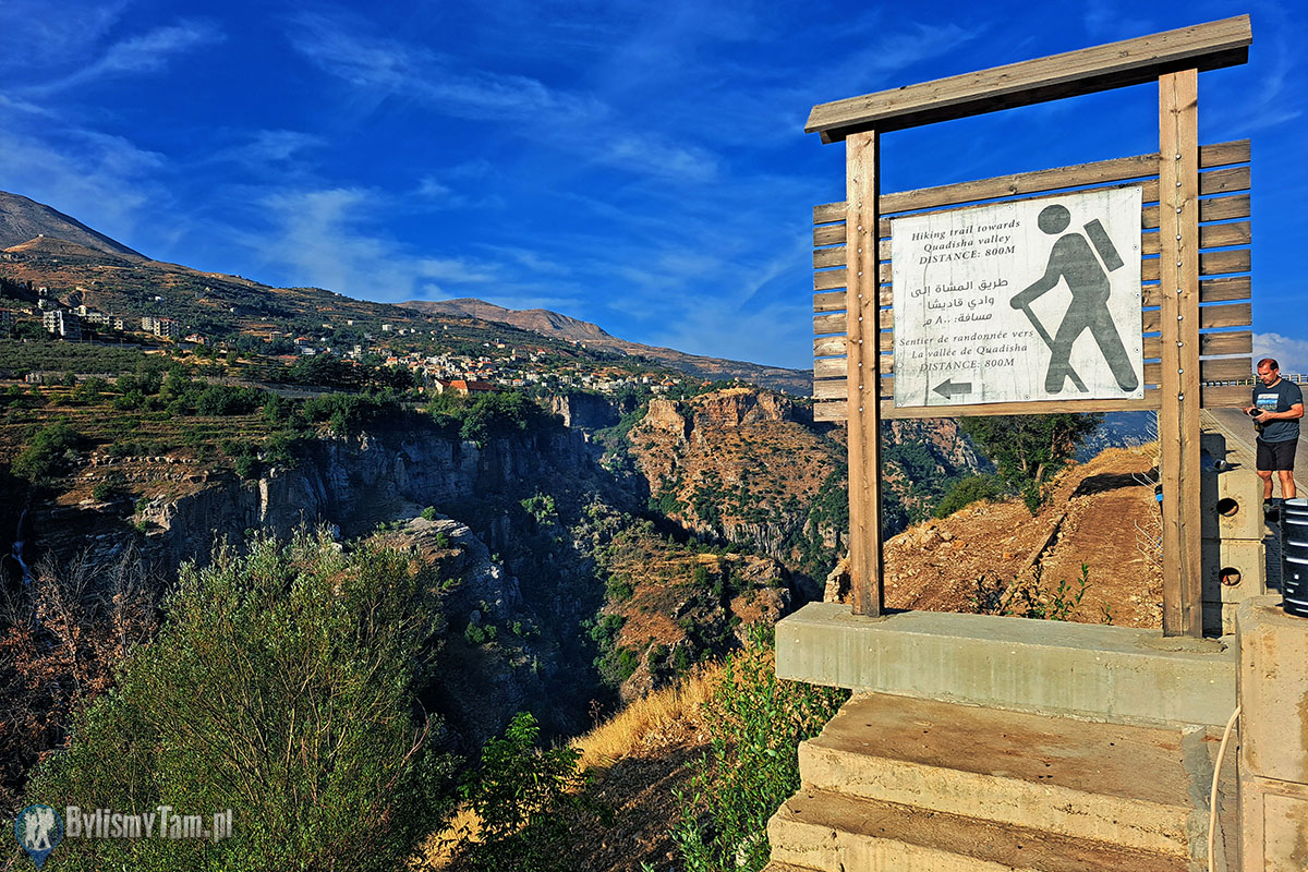 Dolina Kadisha - ślepe zejście na szlak Lebanon Mountain Trail