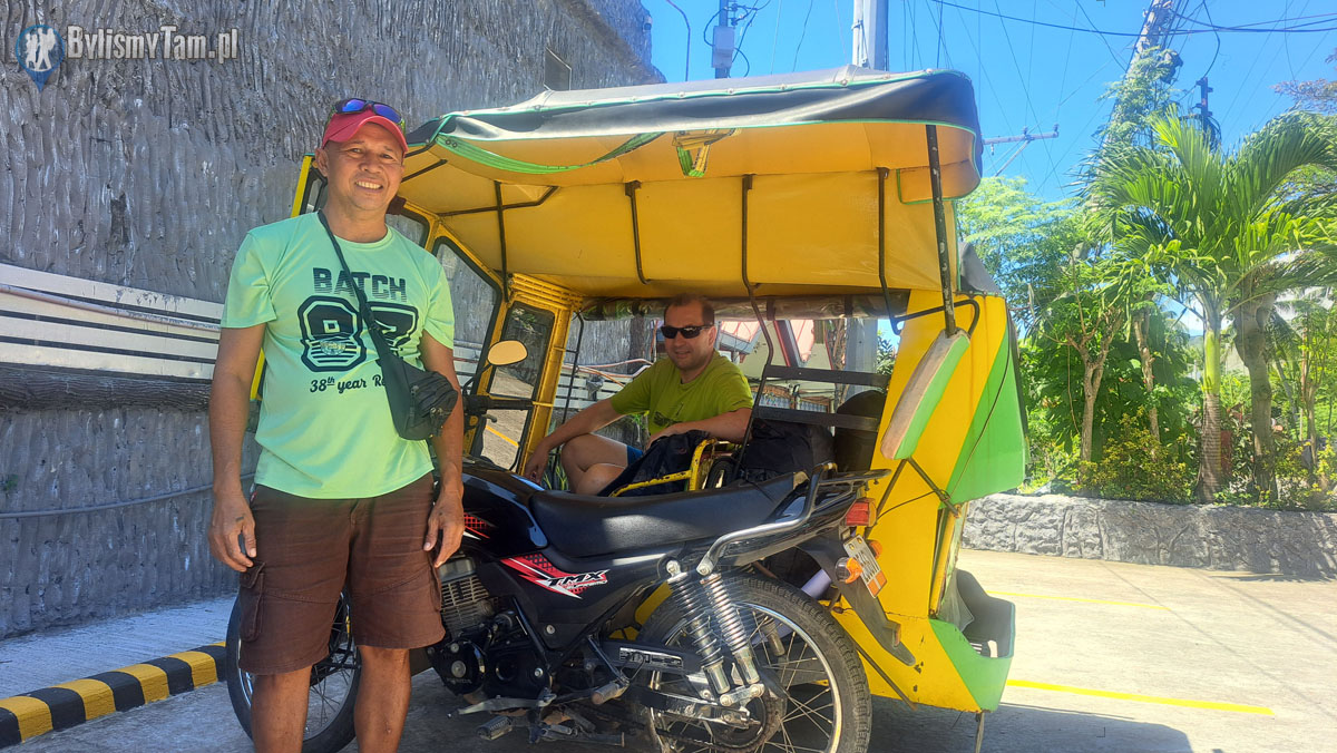 Tricykl - habal-habal - podstawowym środkiem transportu Tricykl - habal-habal - podstawowym środkiem transportu